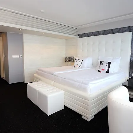 Grand Riga 4*